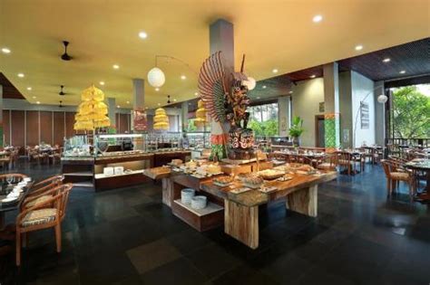 Legian Beach Hotel, Legian (updated prices 2024) .